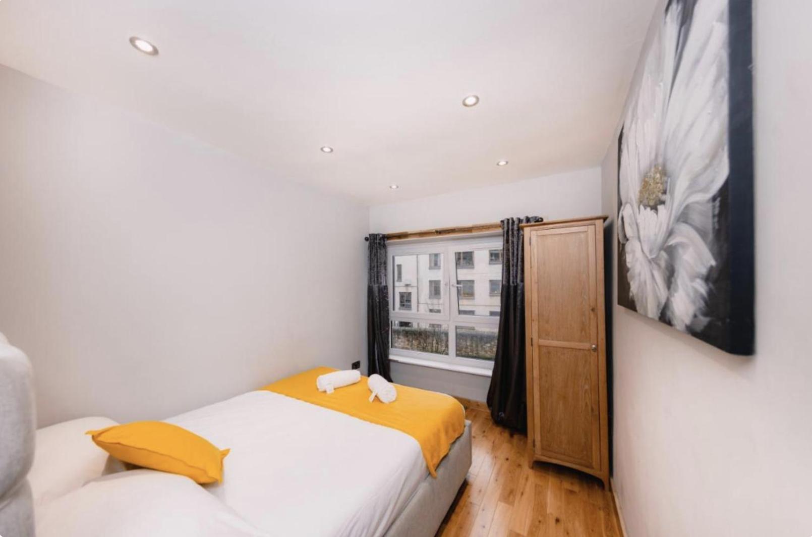 Superb Luxury Apartment By Canal - Central Эдинбург Экстерьер фото