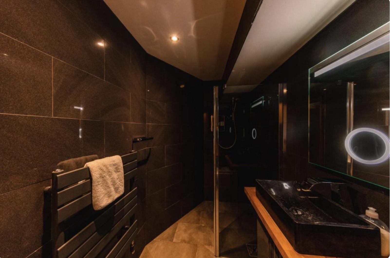 Superb Luxury Apartment By Canal - Central Эдинбург Экстерьер фото